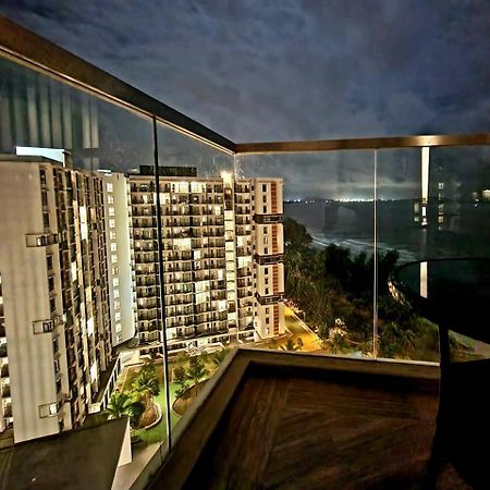 Spectacular High Floor Sea View And Pool View Residences Kuantan Exterior photo